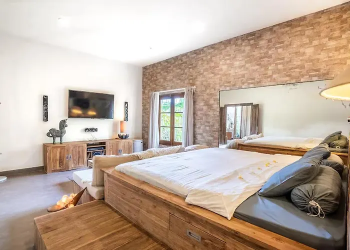 Cc- Cosy 2bdrs - Enclosed And Open Living Area Seminyak