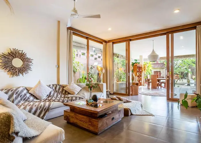 Cc- Cosy 2bdrs - Enclosed And Open Living Area * Seminyak